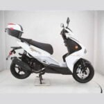 Sporty 150cc Scooter - Image 21