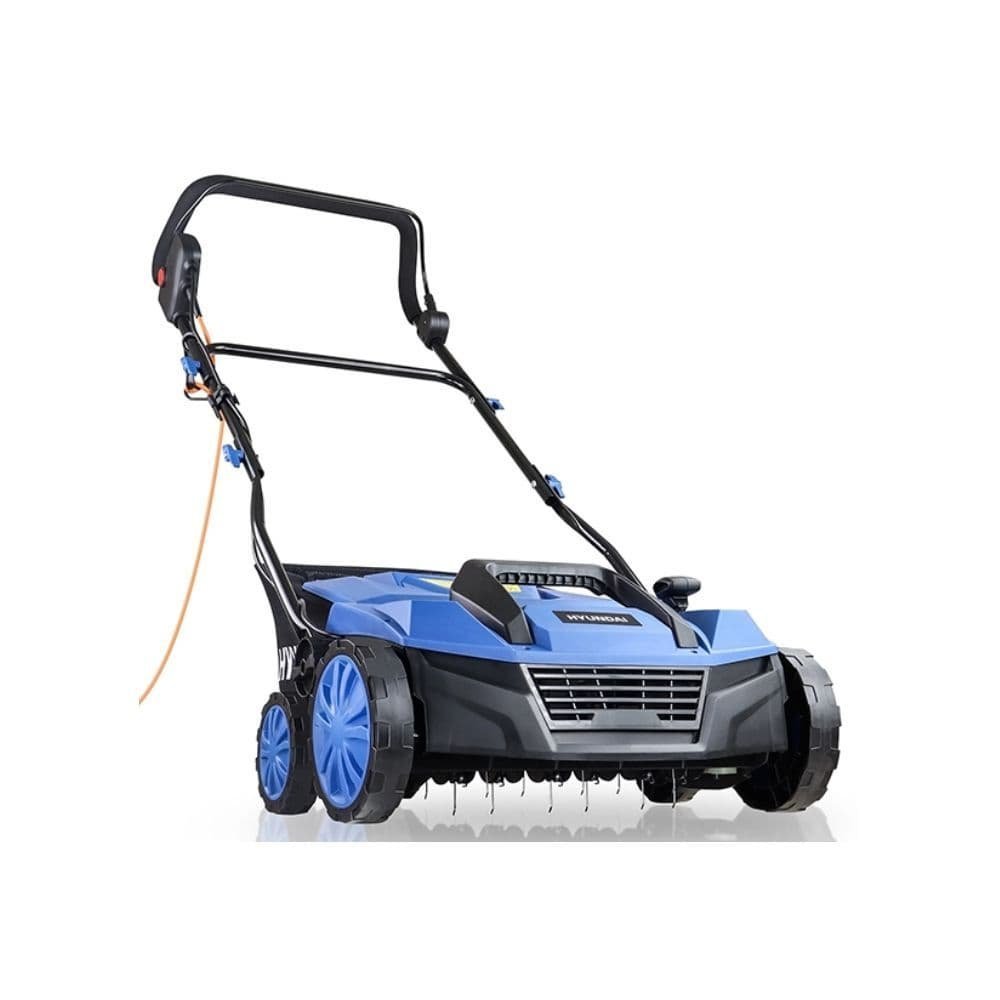 hyundai-hysc1800e-1800w-electric-lawn-scarifier-aerator-lawn-rake-recommended-lawns-200-16433-p_5e169631-3095-43ca-abb8-e860d13942fd.jpg Hyundai HYSC1800E 1800W Electric Lawn Scarifier Aerator Lawn Rake Recommended Lawns 2000 sq. ft 230V - Image 1