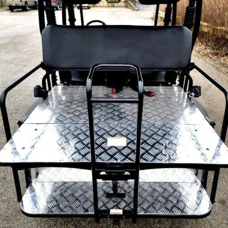 Command the Trail with the BIGHORN 450 LIMO EFI 4X4 6 Seat UTV - Image 13